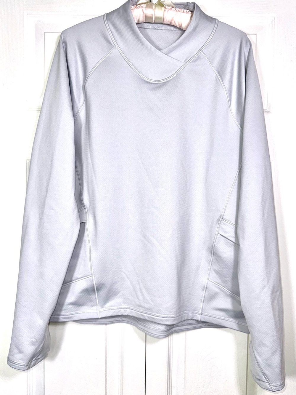 Athleta Whistler Cross Neck Pullover Sweatshirt | Gray | Est. M | EUC